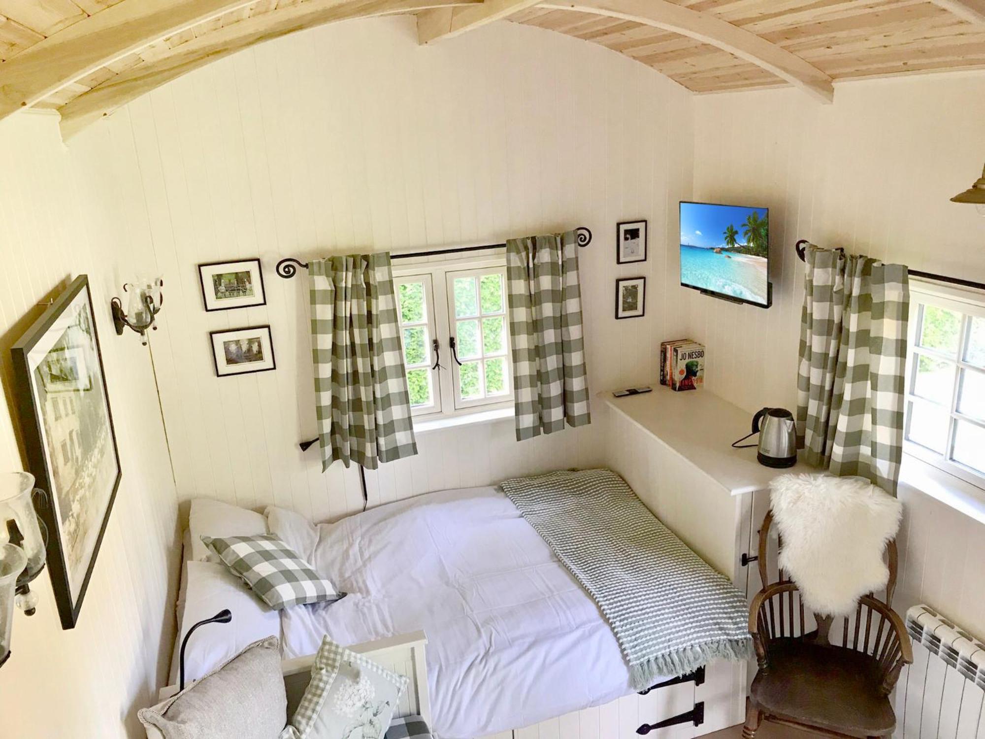 Beautiful Shepherd'S Hut - Lois Weedon Weston  Εξωτερικό φωτογραφία
